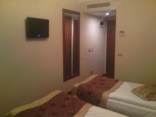 Hotel Linda - image 6