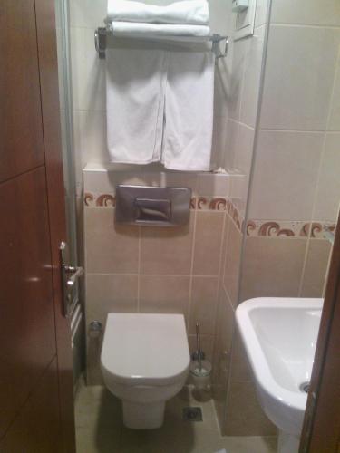 Hotel Linda - image 2
