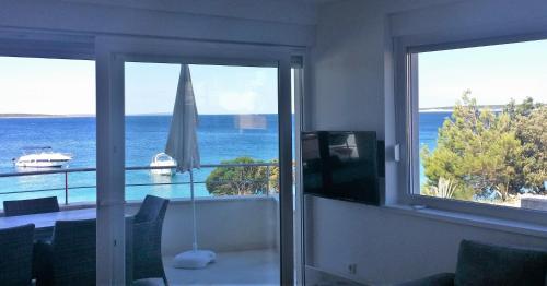  Cosy apartment with the best sea view in Mandre