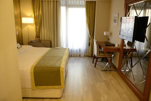 Adana Plaza Hotel