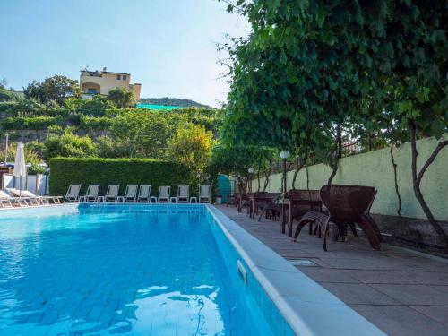 Residence Holidays - image 8