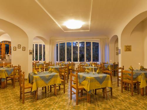 Hotel Cleopatra - image 11