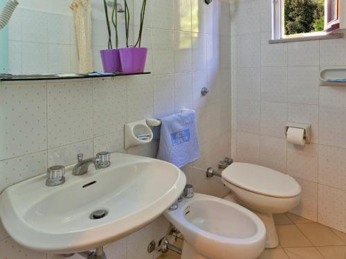 Hotel Cleopatra - image 14