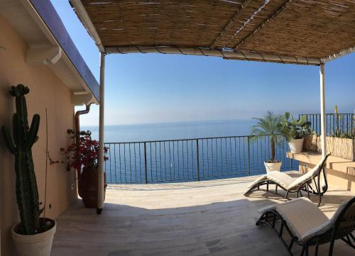 House in Grimaldi. Spectacular view over the French Riviera!