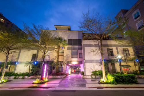 Uline Motel in Nangang District