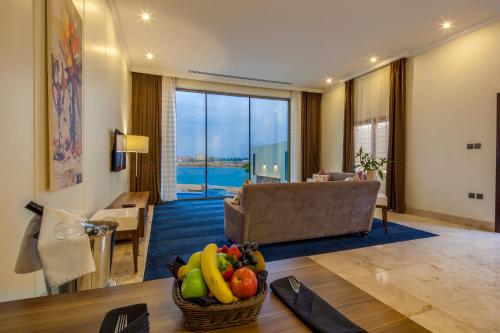 บริการและสิ่งอำนวยความสะดวก, ทามารา บีช รีสอร์ต - ฮาล์ฟมูนเบย์ (Tamara Beach Resort - Half moon bay) in ดาห์ราน