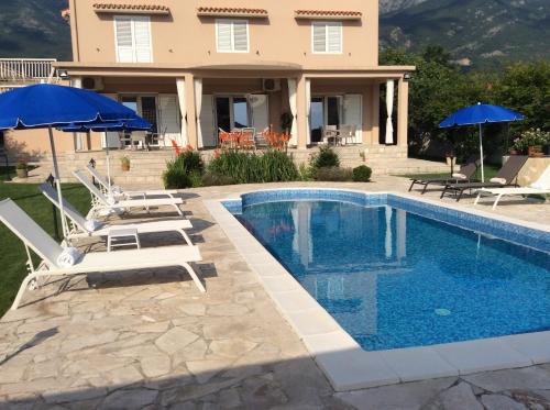 Apartments Raskovic - image 4