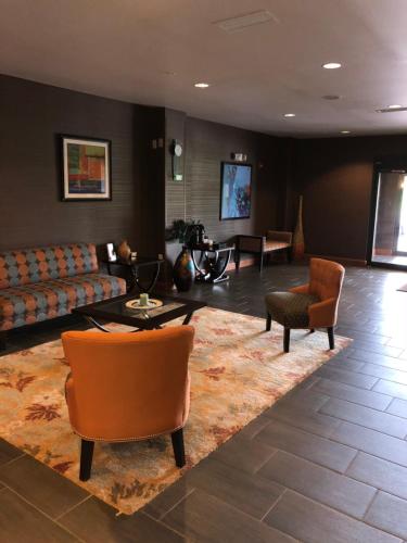 Countryview Inn & Suites in Robinson