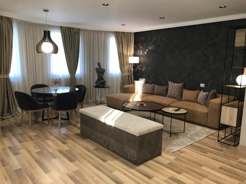 Hotel Deluxe in Tirana