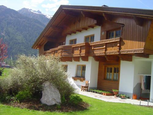 Exterior view, Gstreinhof in Dorf