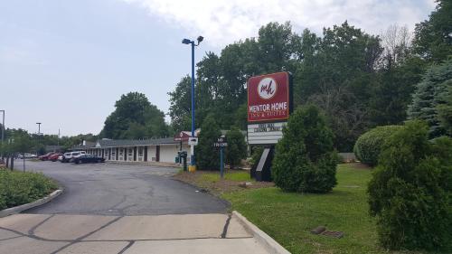 Mentor Home Inn and Suites - Accommodation - Mentor