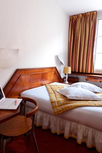 room detail thumbnail 1