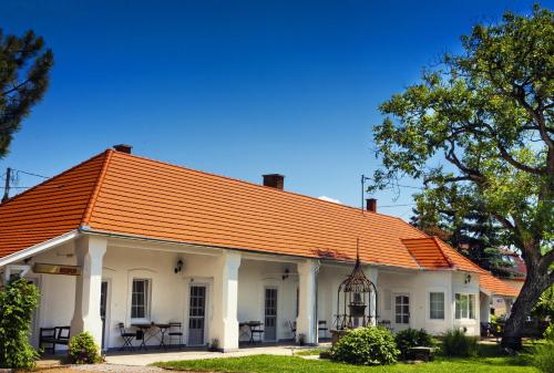  Öreg Malom Apartmanház, Pension in Bogács