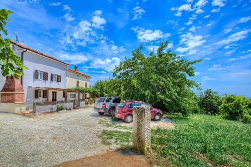  House Maksmilian, Pension in Rebići