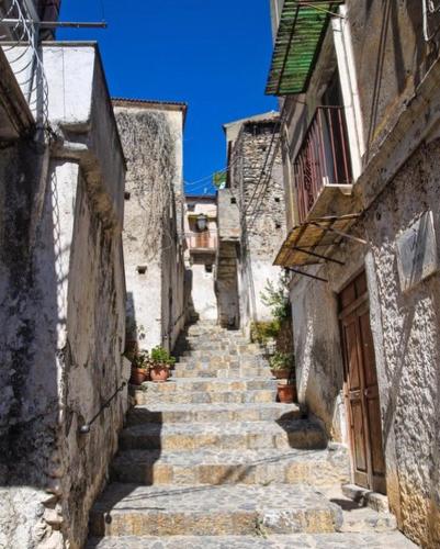  Scalea Historic Center Apartments in Scalea