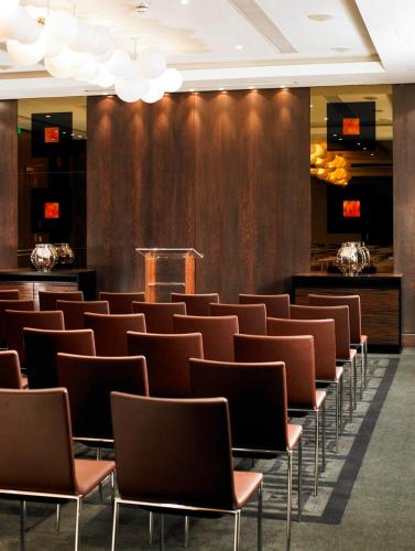 Brooklands Hotel & Spa - image 3