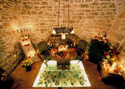 مطعم, فندق ريتشز-كوشنميستر (Hotel Reichs-Kuchenmeister) in روتنبرغ أب در تاوبر