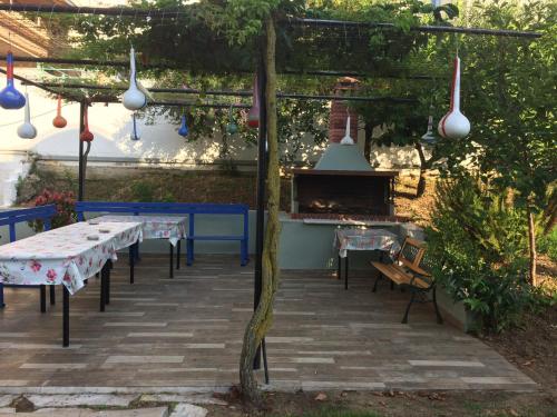  Thomas Apartments in Kanali