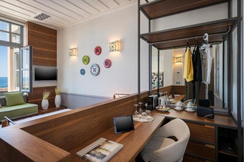Ambassadors Residence Boutique Hotel - image 13
