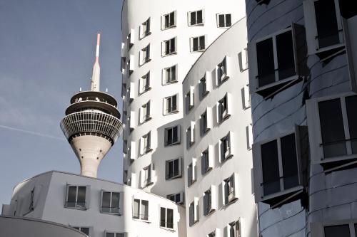 Sleep Inn Düsseldorf - image 10