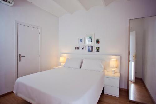 Ramblas Apartments - image 13