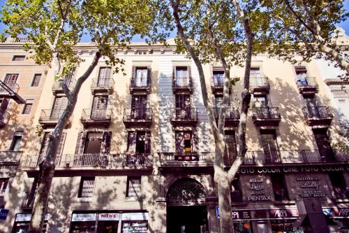 . Ramblas Apartments