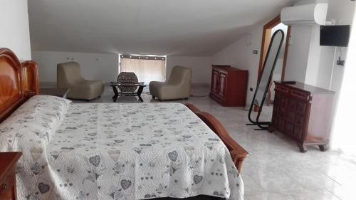 B&B sentiero romantico B&B sentiero romantico is perfectly located for both business and leisure guests in Eboli. Featuring a satisfying list of amenities, guests will find their stay at the property a comfortable one. Free