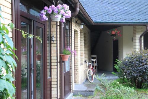 Wood House D2