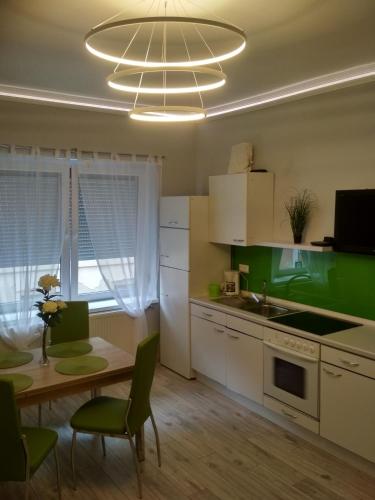 Anna Apartmanok