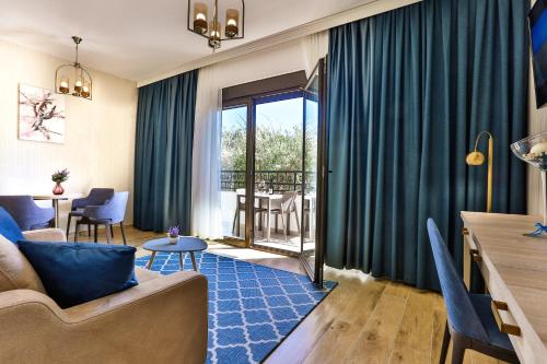Hotel Harmony by Aycon Room Type - Executive Suite