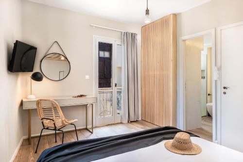 Artemide city places- Petite Apartments 2