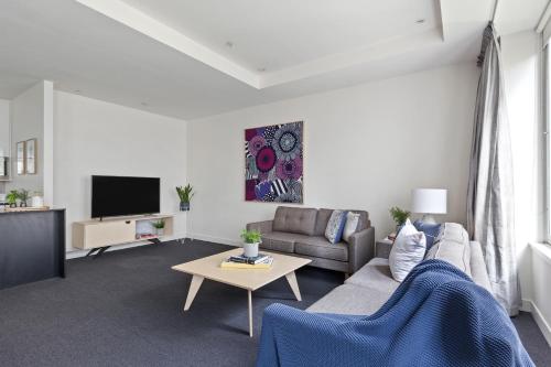 Apartment room in Nook Melbourne Apartments : Collins Street - Melbourne CBD