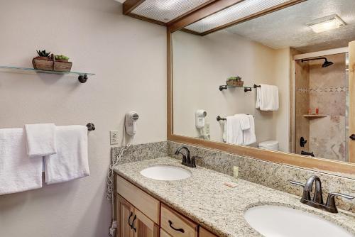 2065 The Pines Condo - main image