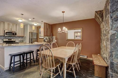 2065 The Pines Condo - image 2