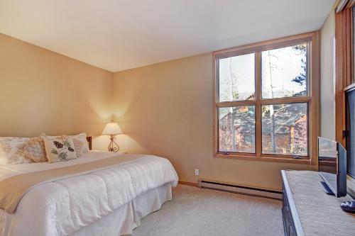 1926 Soda Springs Ii Townhouse - image 3