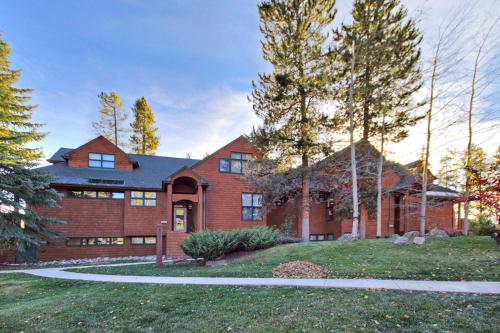 1926 Soda Springs Ii Townhouse - image 7