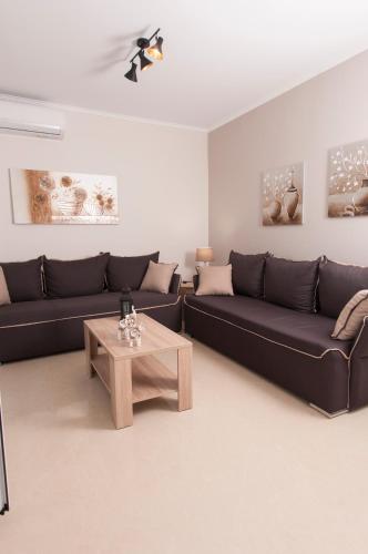  A perfect summer destination next to the sea in Mikrá Mandínia