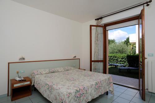 2 bedrooms, 5 beds