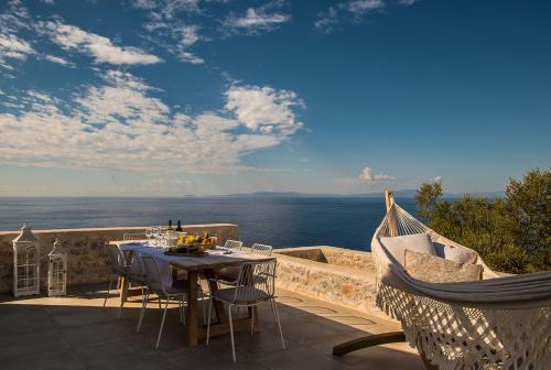 149974200 BASSA MAINA Villas & Suites