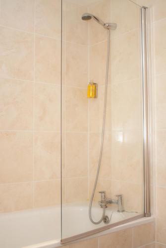Edinburgh House Hotel - image 14