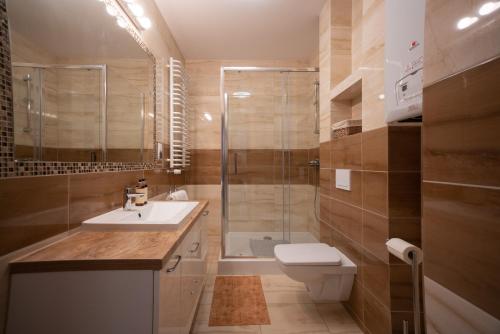RentPlanet- Apartamenty Poezja - Dworcowa - image 5