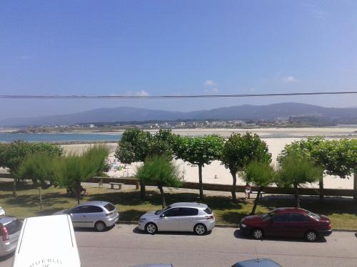 Vivienda de tres dormitorios en primera línea de playa