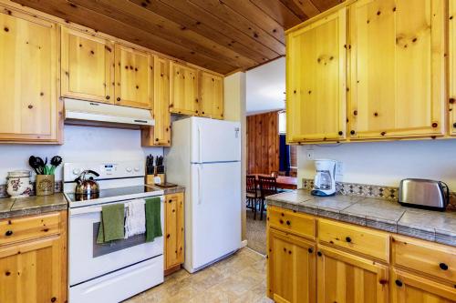Cottonwood Cabin - image 7