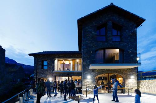 ทัศนียภาพภายนอกโรงแรม, La Posada de Silvan in พีรินีโออราโกเนส