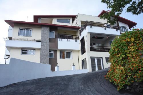 Bejárat, Nirvana Retreat in Kurseong