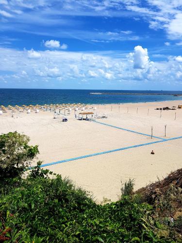 New Beach Apartment