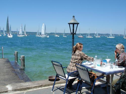 Seegasthof zur Landeroith in Weyregg Am Attersee