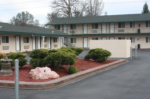 Americas Best Value Inn & Suites - Redding, CA - 편의 시설/서비스