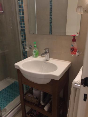 Apartment image 10