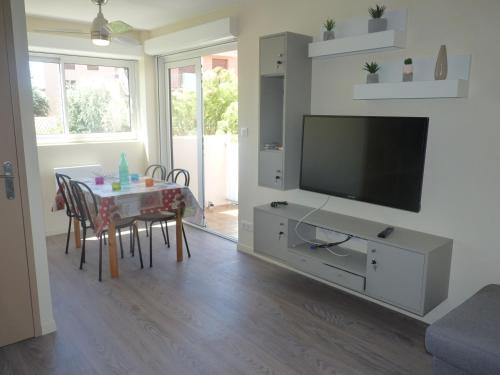 Appartement T3, 5 couchages, Residence La Mediterranee, Narbonne Plage - Location saisonnière - Narbonne